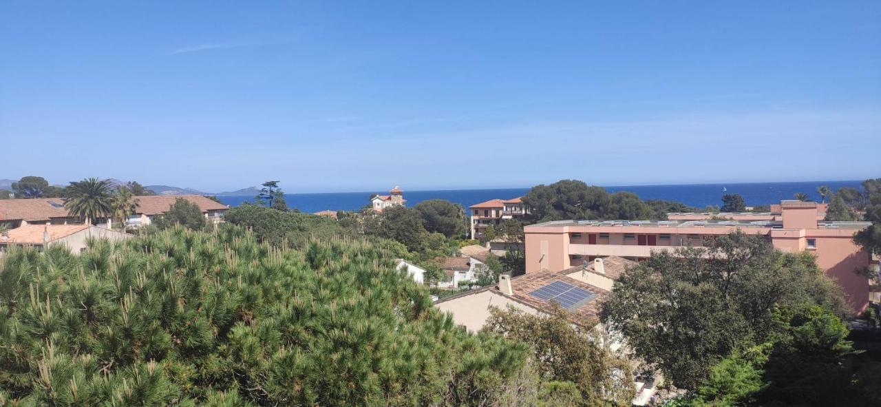Appartement Lumineux Vue Mer Fréjus Buitenkant foto