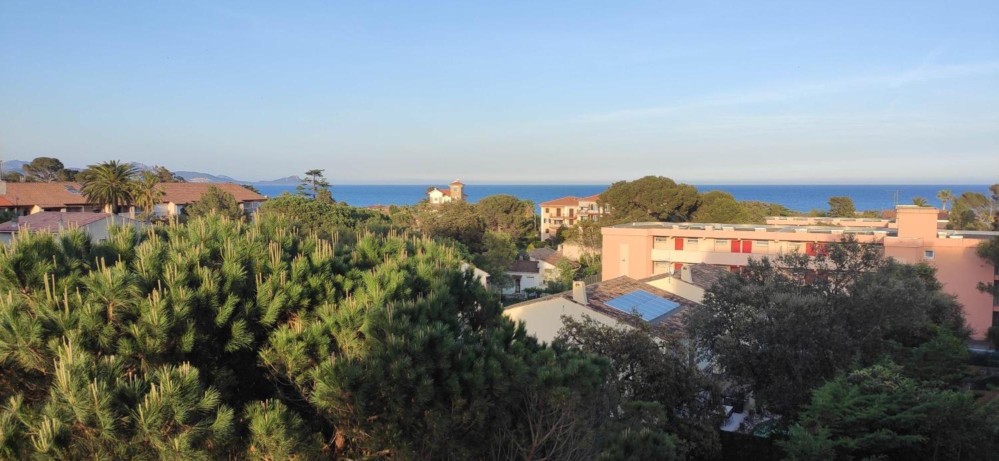 Appartement Lumineux Vue Mer Fréjus Buitenkant foto